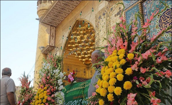 گل آرایی حرم امیرالمؤمنین بدست هنرمندان پارسی
