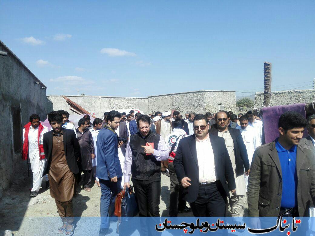 بازدید معاون اجرایی رئیس جمهور و هیئت همراه  از مناطق سیل&zwnj;زده سیستان و بلوچستان