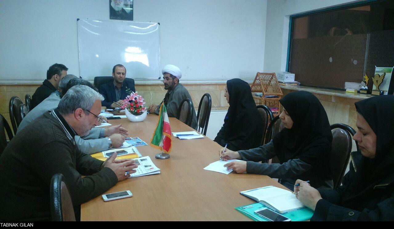 رنجبر: شفافیت و صداقت در گفتار و کردار، رمز ارتباط خوب بین مردم و مسولين است / مقدسی: جلسه کمیته فرهنگی هنری دهه فجر برگزار شد رنجبر: شفافیت و صداقت در گفتار و کردار، رمز ارتباط خوب بین مردم و مسولين است / مقدسی: جلسه کمیته فرهنگی هنری دهه فجر برگزار شد