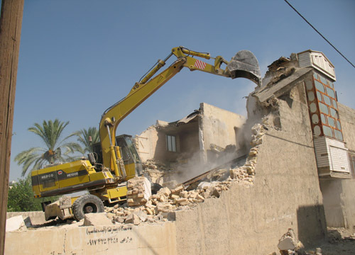 دو بنای غیرمجاز در اراضی کشاورزی شهرستان آبیک تخریب شد دو بنای غیرمجاز در اراضی کشاورزی شهرستان آبیک تخریب شد