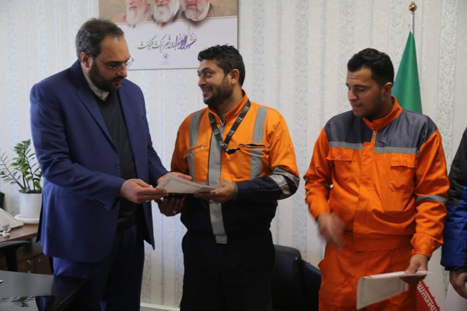 تقدیر از دو نارنجی پوش شجاع منطقه ثامن