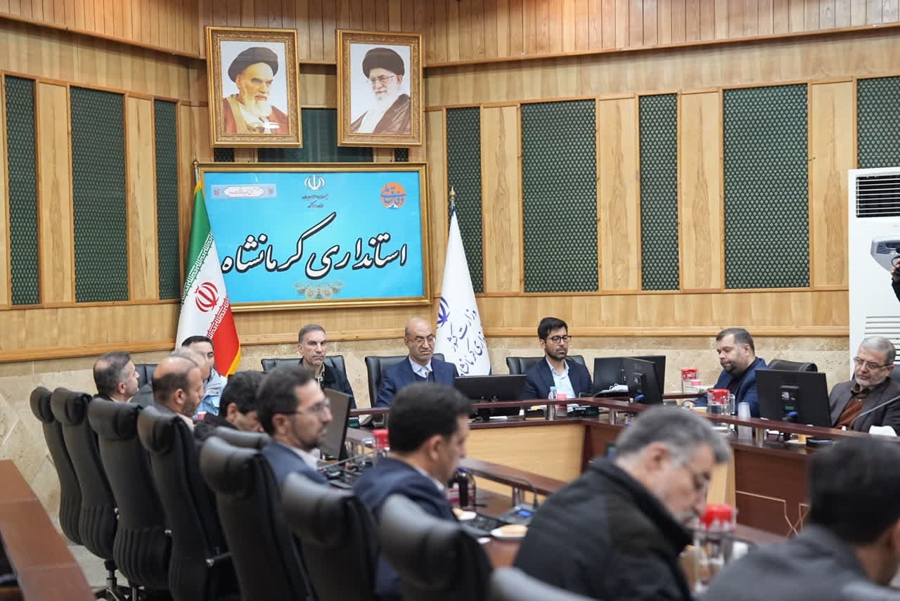 درجه هوا تا ۱۵ درجه کاهش خواهد داشت
/ آماده باش تمام دستگاه‌ها در کرمانشاه