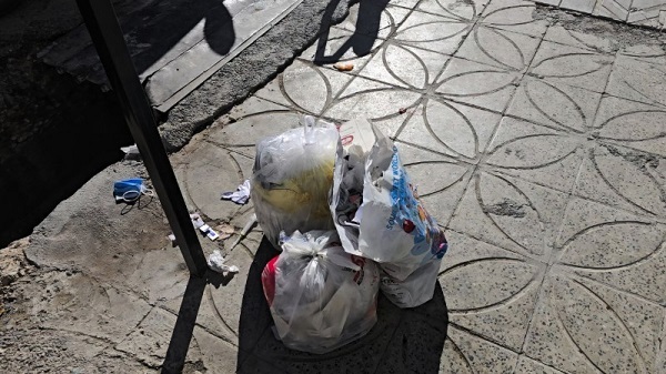 چالش اختلافات شورا / ناکارآمدی مدیریتی شهری / دود اختلافات و ناکارآمدیها به چشم شهروندان ایلامی//// در حال بارگزاری عکس چالش اختلافات شورا / ناکارآمدی مدیریتی شهری / دود اختلافات و ناکارآمدیها به چشم شهروندان ایلامی//// در حال بارگزاری عکس