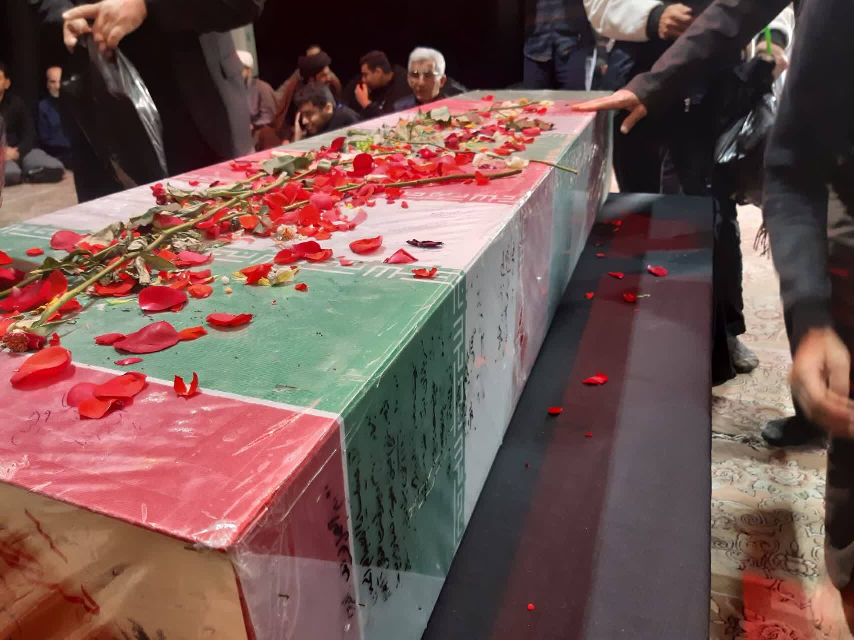 پیکر ۱۴ شهید گمنام در اهواز تشییع شد پیکر ۱۴ شهید گمنام در اهواز تشییع شد