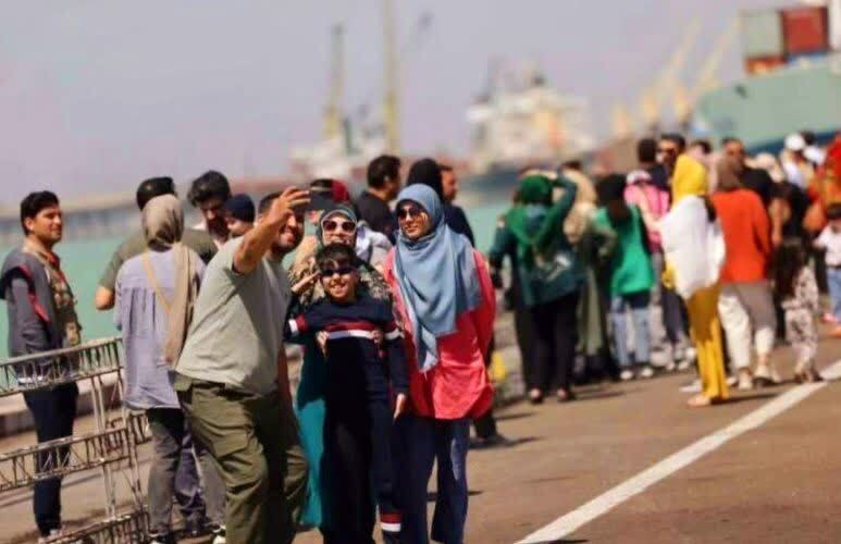 اقامت بیش از ۲۹ هزار گردشگر نوروزی در خرمشهر اقامت بیش از ۲۹ هزار گردشگر نوروزی در خرمشهر