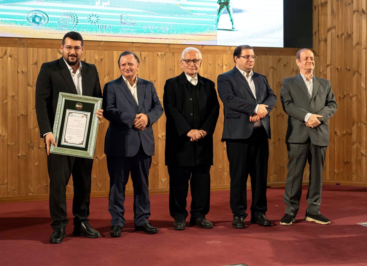 کسب عنوان «روابطعمومی برتر کشور» توسط پتروشیمی تبریز؛ عباسزاده مدیر نمونه روابط عمومی کشور شد کسب عنوان «روابطعمومی برتر کشور» توسط پتروشیمی تبریز؛ عباسزاده مدیر نمونه روابط عمومی کشور شد